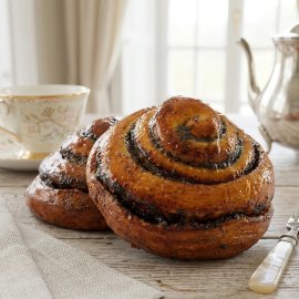Улитка с маком